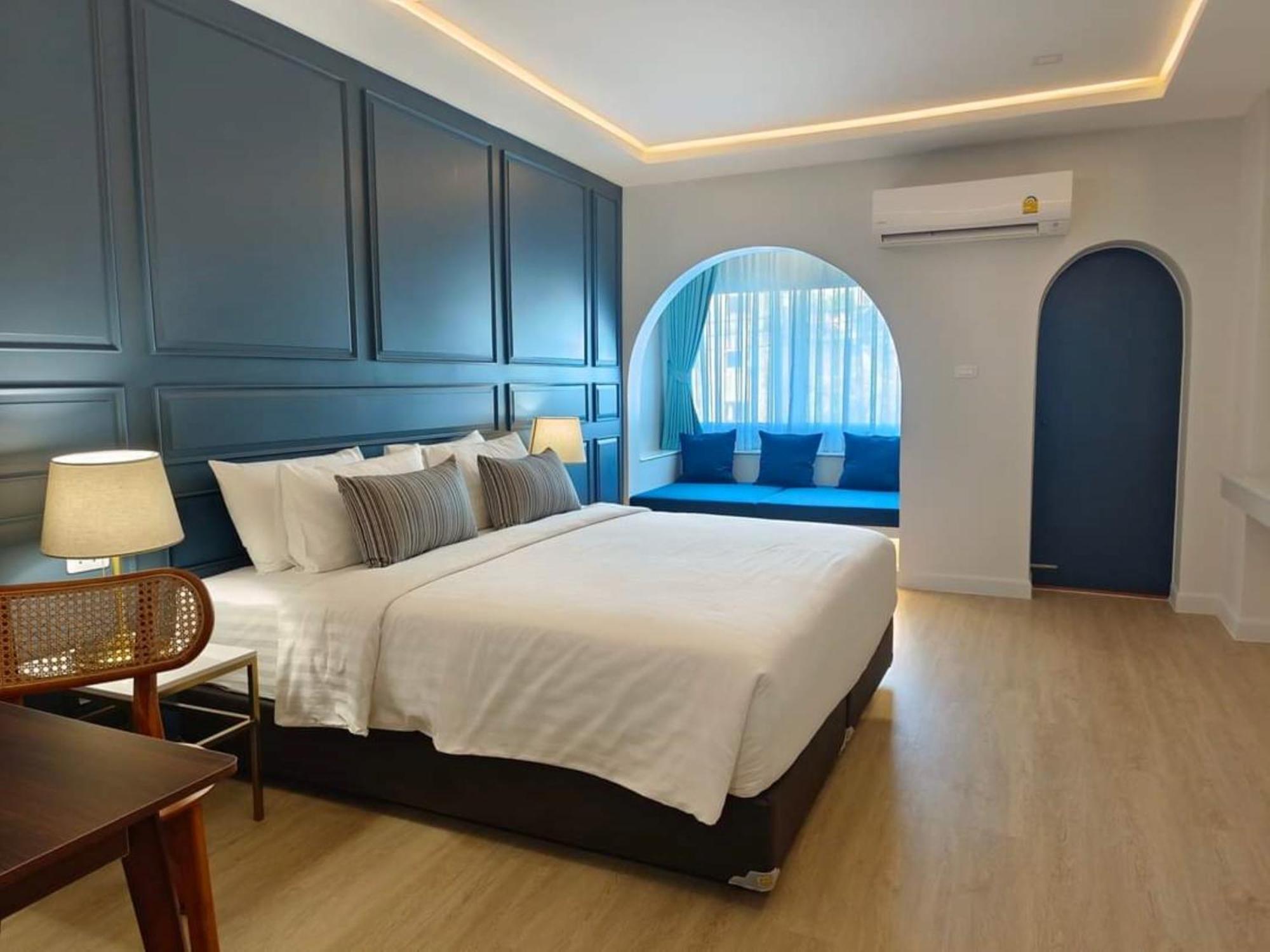 Regent Ramkhamhaeng 22 Hotel Bangkok Exterior photo