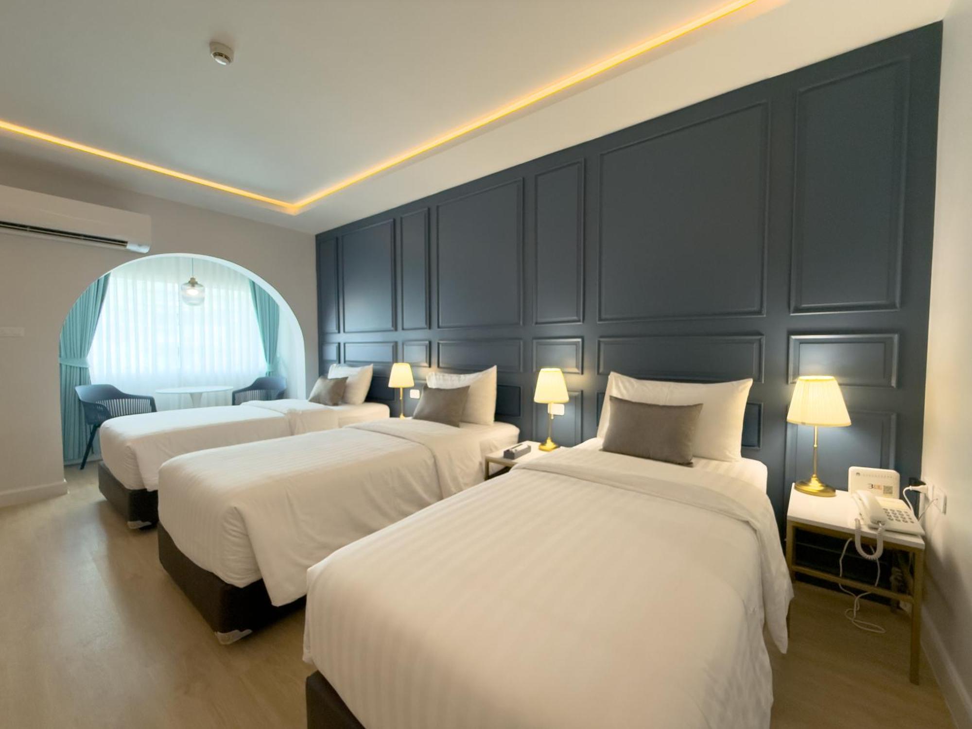 Regent Ramkhamhaeng 22 Hotel Bangkok Exterior photo