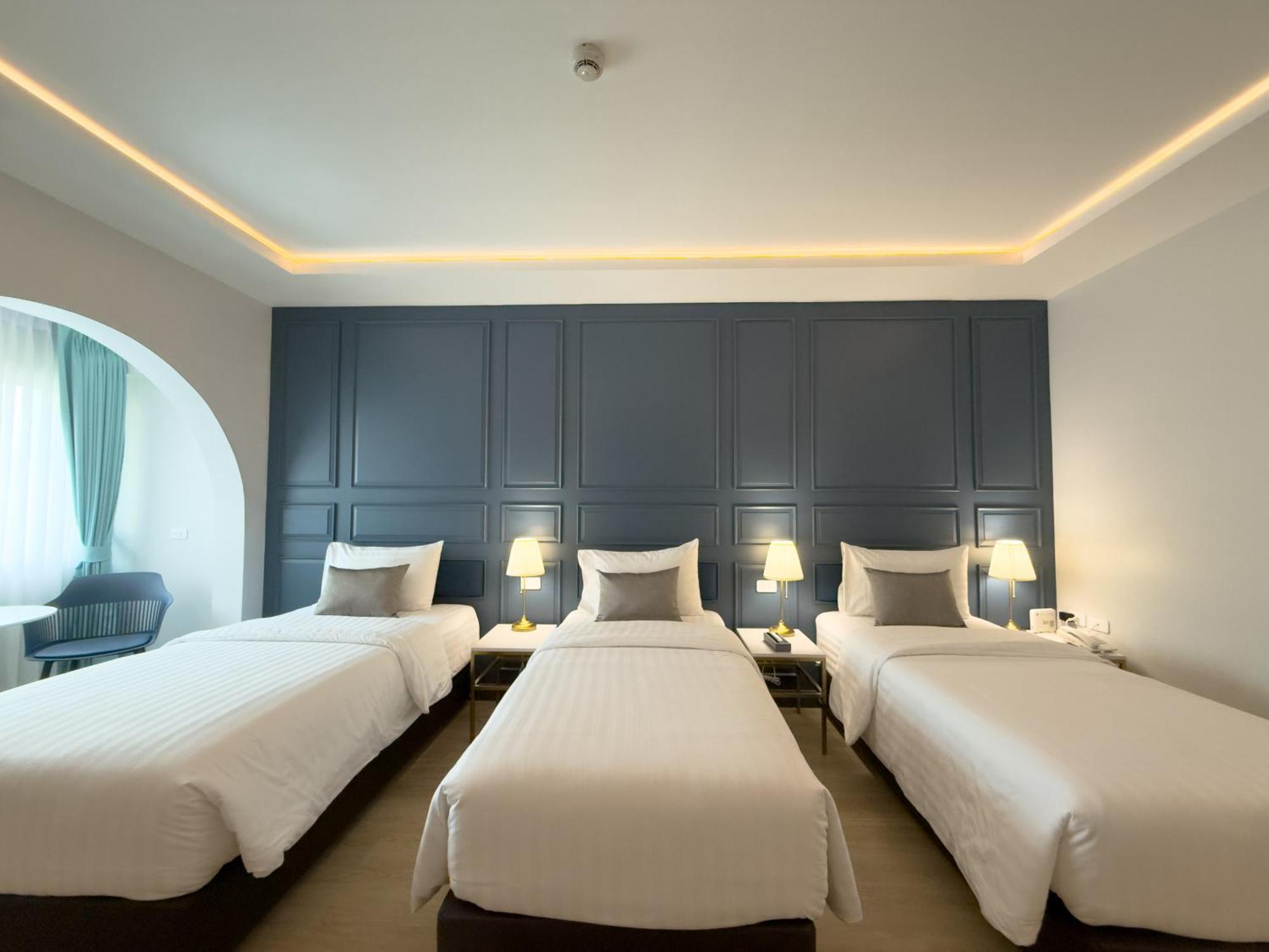 Regent Ramkhamhaeng 22 Hotel Bangkok Exterior photo