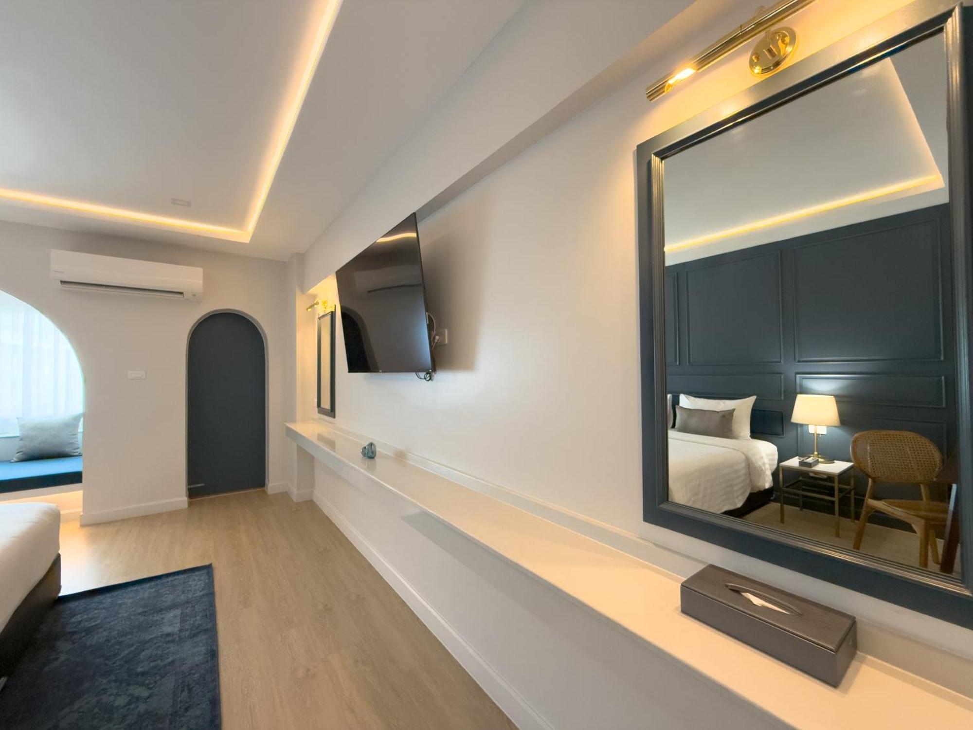 Regent Ramkhamhaeng 22 Hotel Bangkok Exterior photo