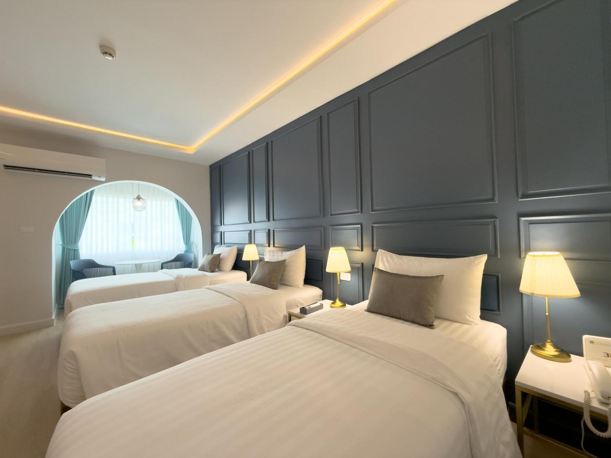 Regent Ramkhamhaeng 22 Hotel Bangkok Exterior photo