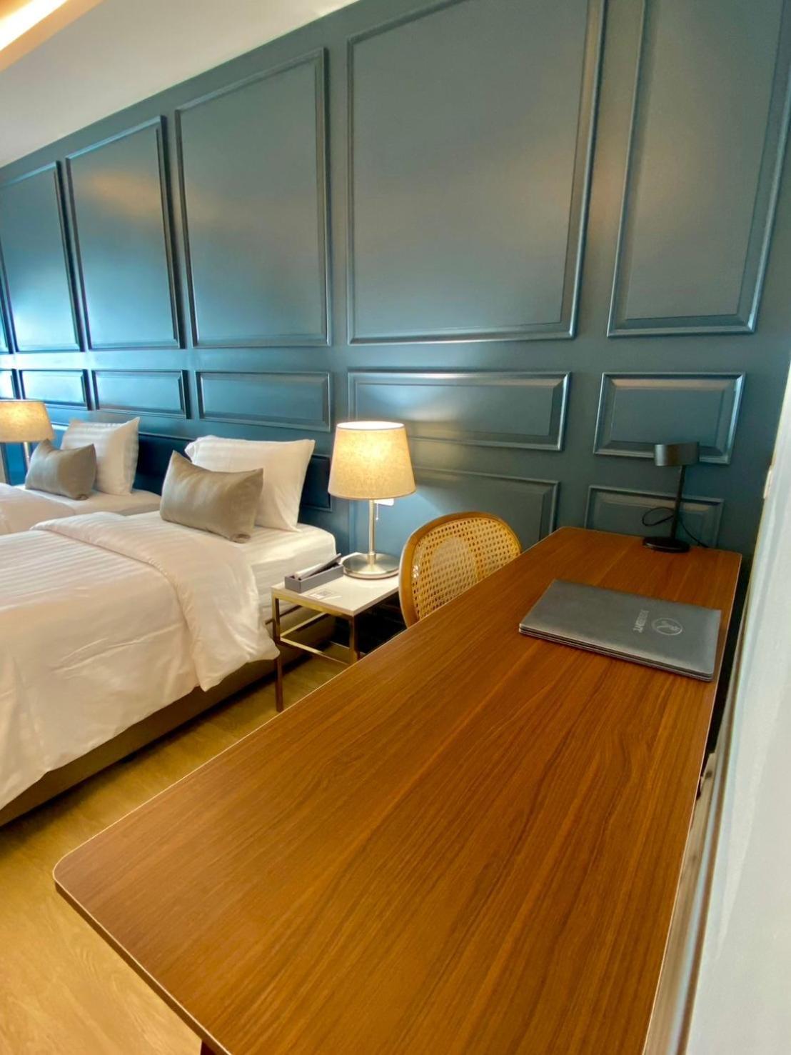 Regent Ramkhamhaeng 22 Hotel Bangkok Exterior photo
